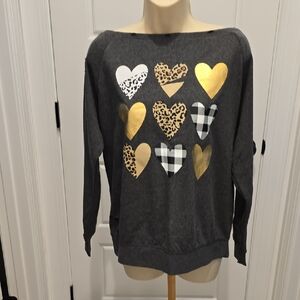 NWT SIZE LARGE Cato Gray Swearshirt with Gold and Patterned Hearts